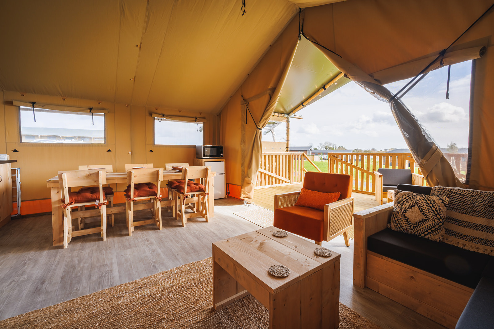 Glamping 2025 safari tent